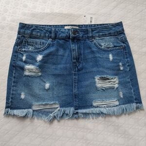 Free People We The Free Distressed Denim Mini Skirt Size 8 Edgy Frayed Raw Hem